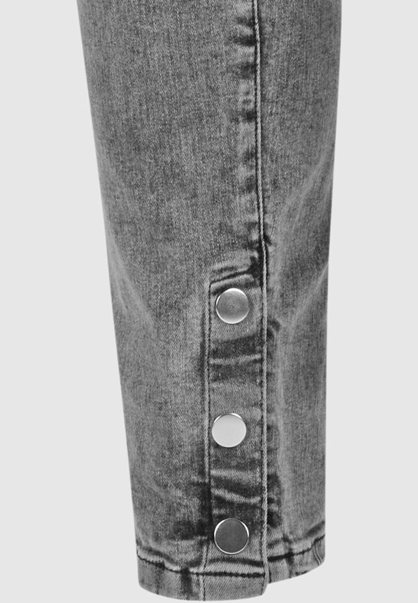2Y Tapered Fit Jeans-11