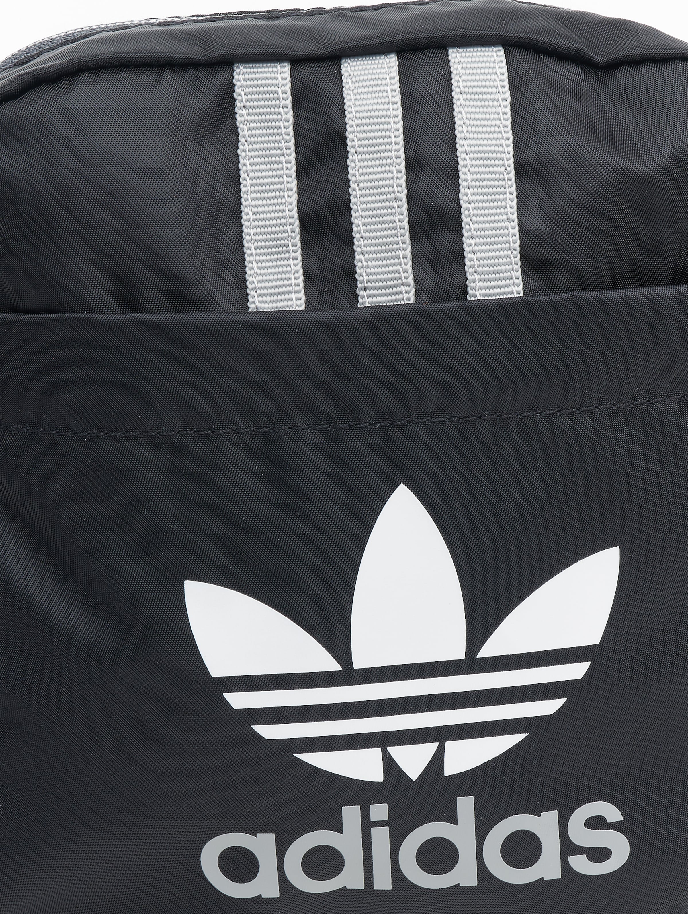 Adidas store originals tasche