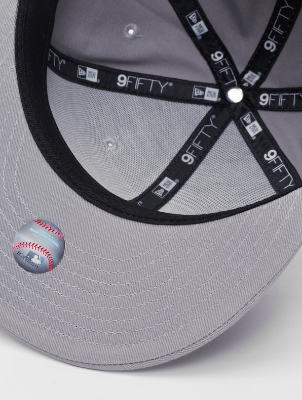 Outline 9Fifty New York Yankees-2