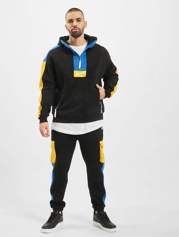 Mountain Box Half Zip-5