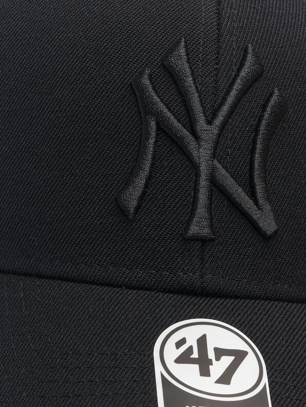 MLB New York Yankees -3