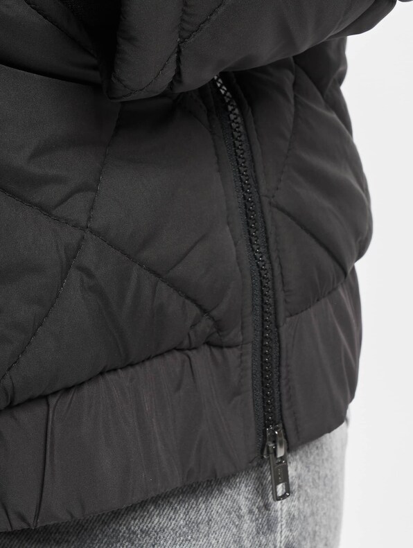 Ladies Oversized Diamond Quilted Pull Over-5