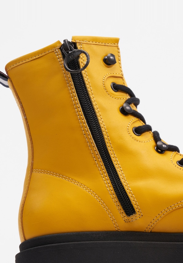 Lace Up Chunky-8