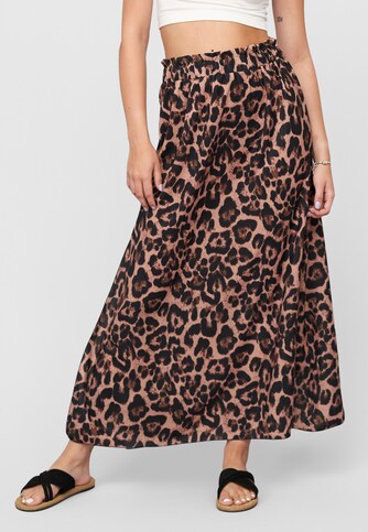 Maxi Skirt with side slit and leo print