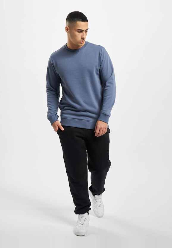 Basic Terry Crew-2