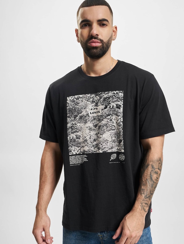 Levi's® Relaxed Fit  T-Shirt-0