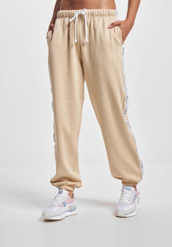Levi's® Graphic Laundry Sweat Pants-2