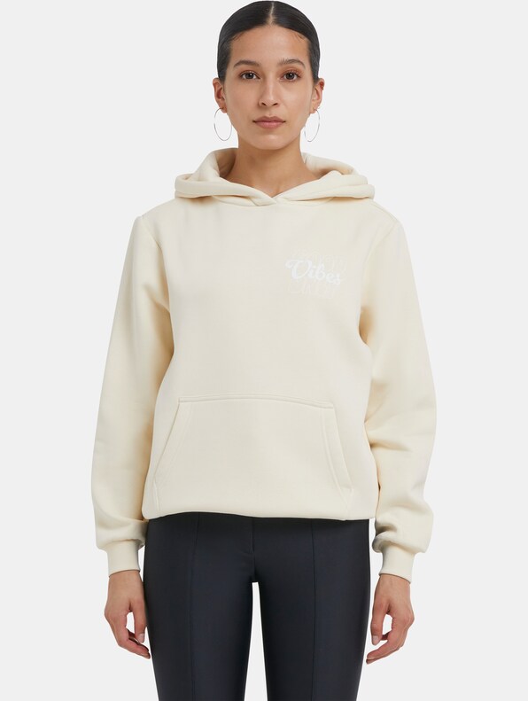 Good Vibes Ladies Fluffy-2