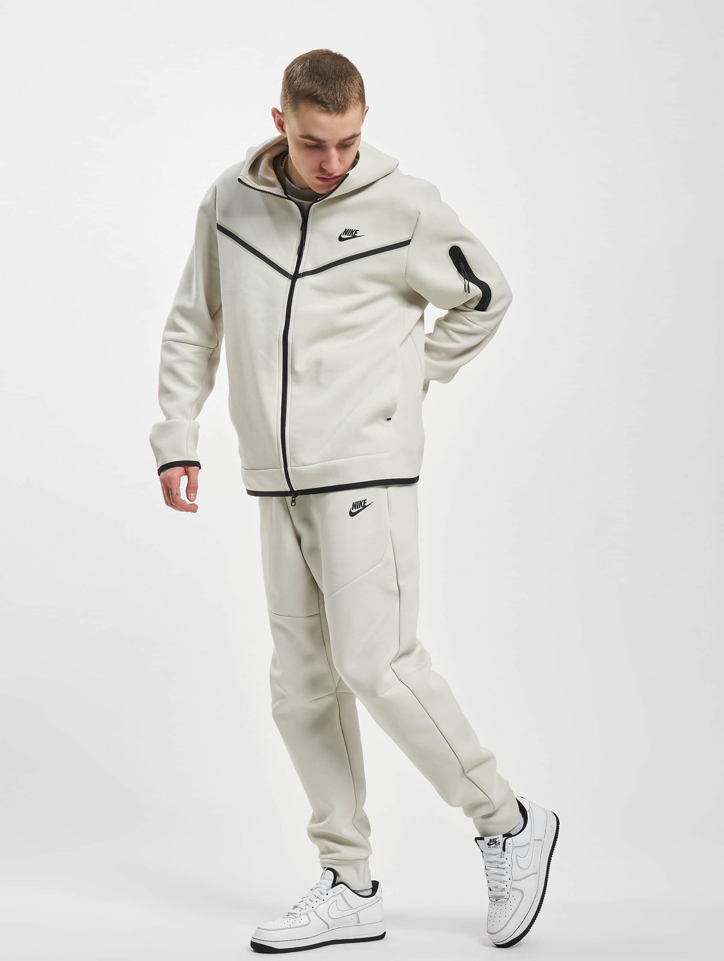 Nike tech discount fleece light bone