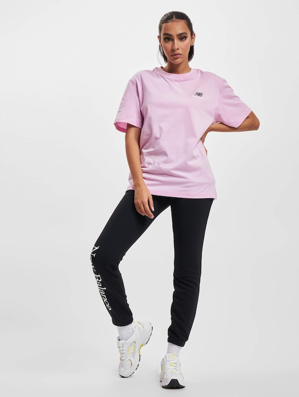 New Balance Uni-ssentials T-Shirt-9