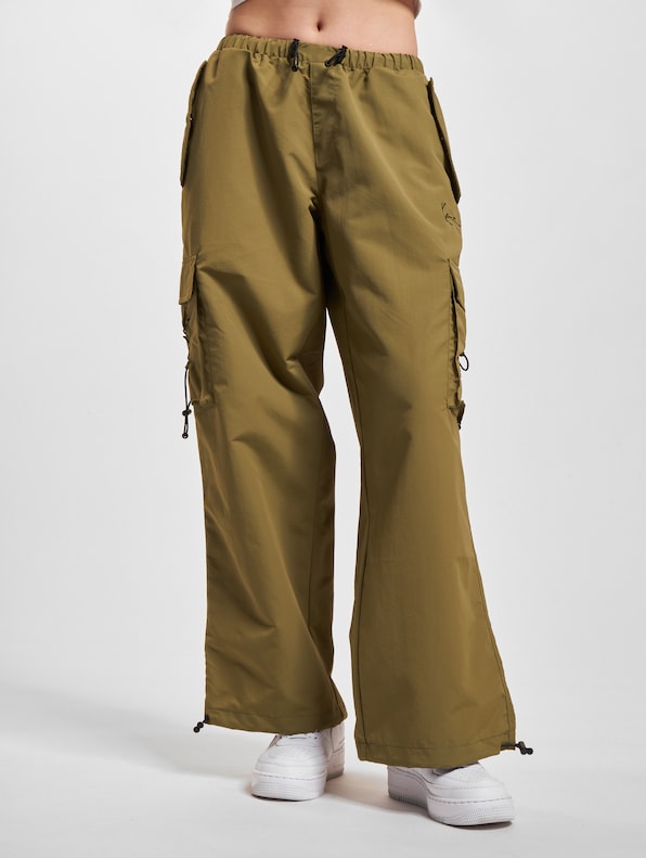 Small Signature Wide Parachute-2
