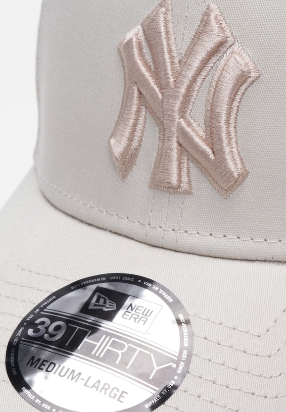 New York Yankees MLB Outline-1