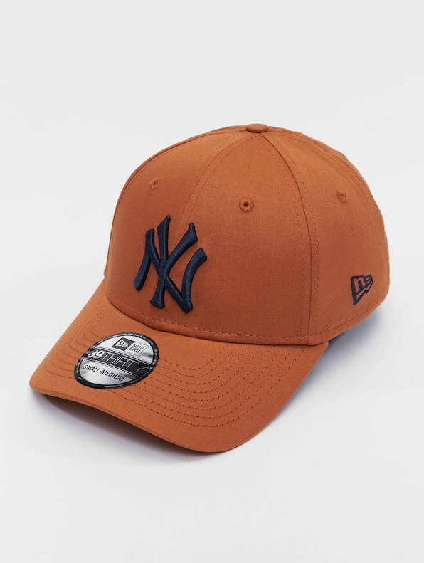 MLB New York Yankees League Essential 39Thirty -0