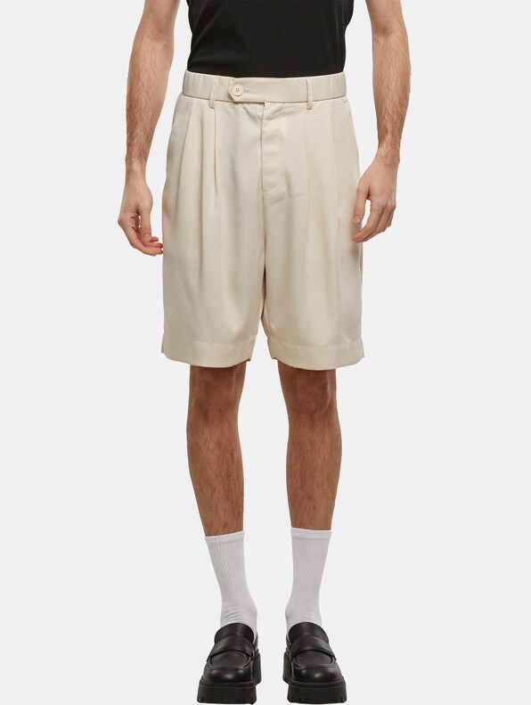 Double Pleated Shorts-2