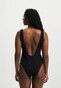 black_6728