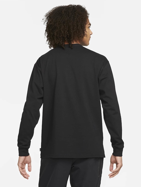 Nike Sportswear Premium Essentials Longsleeves-1