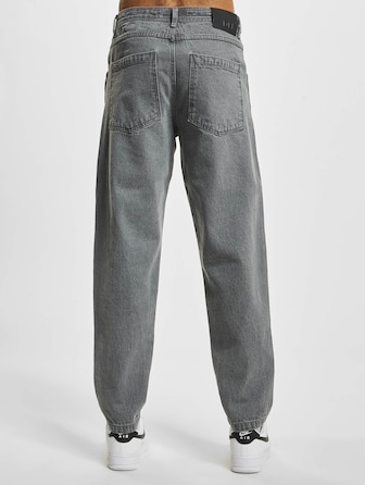Tapered Loose Fit 