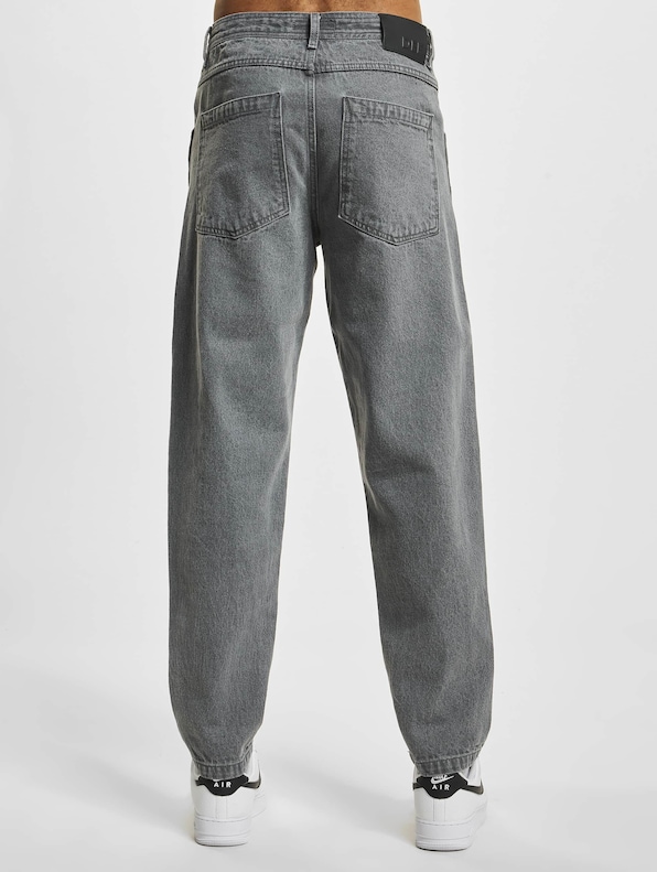 Tapered Loose Fit -0