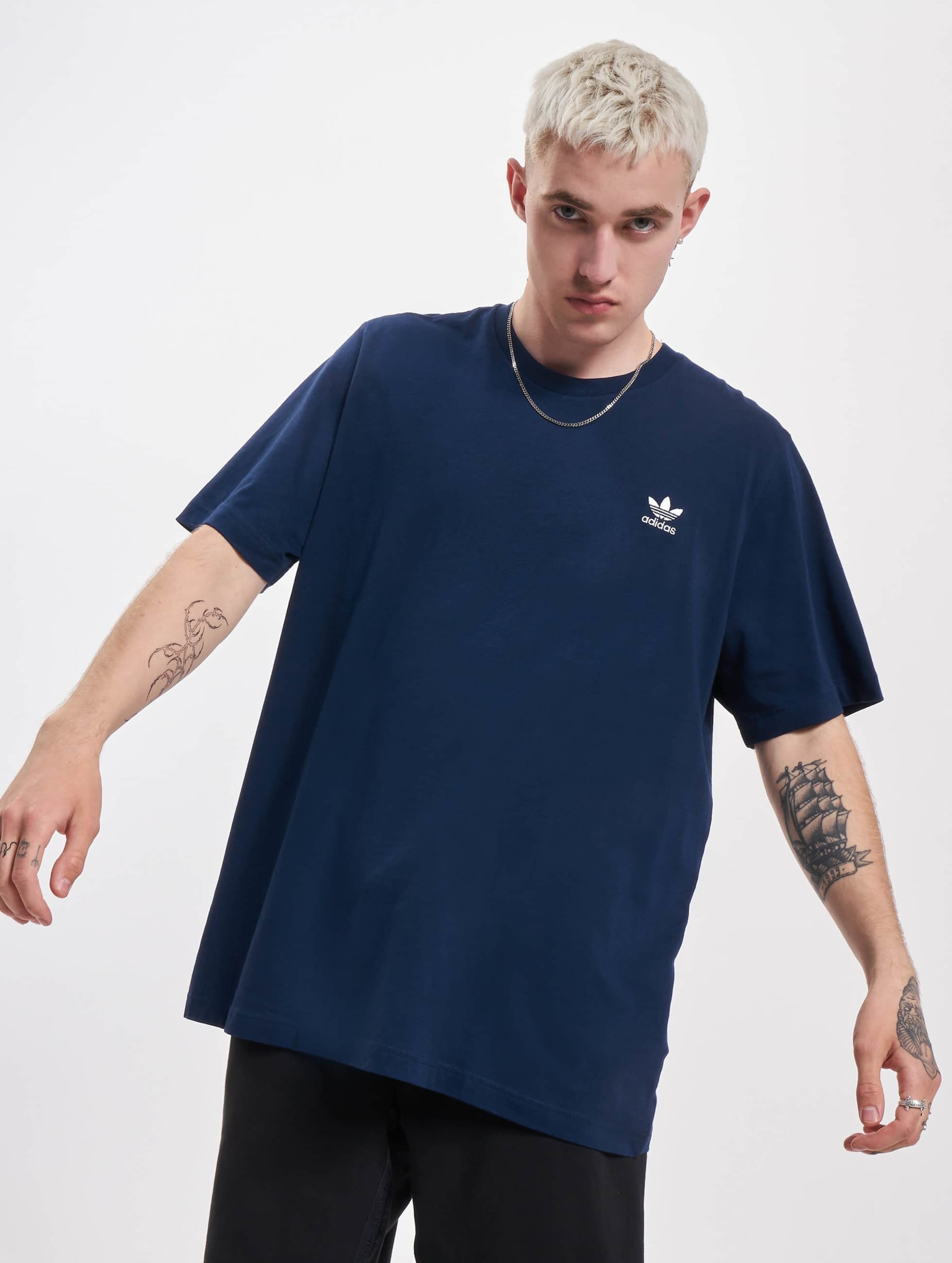 adidas Originals Essential T-Shirt Mannen op kleur blauw, Maat S