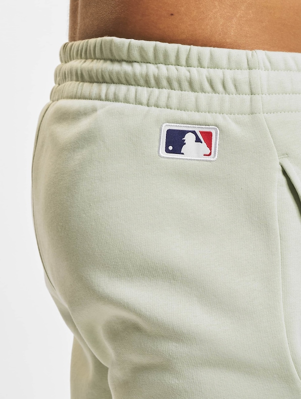 MLB New York Yankees League Essentials Relaxed -6