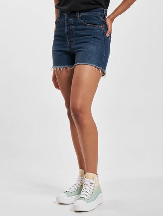 Levis Ribcage Shorts