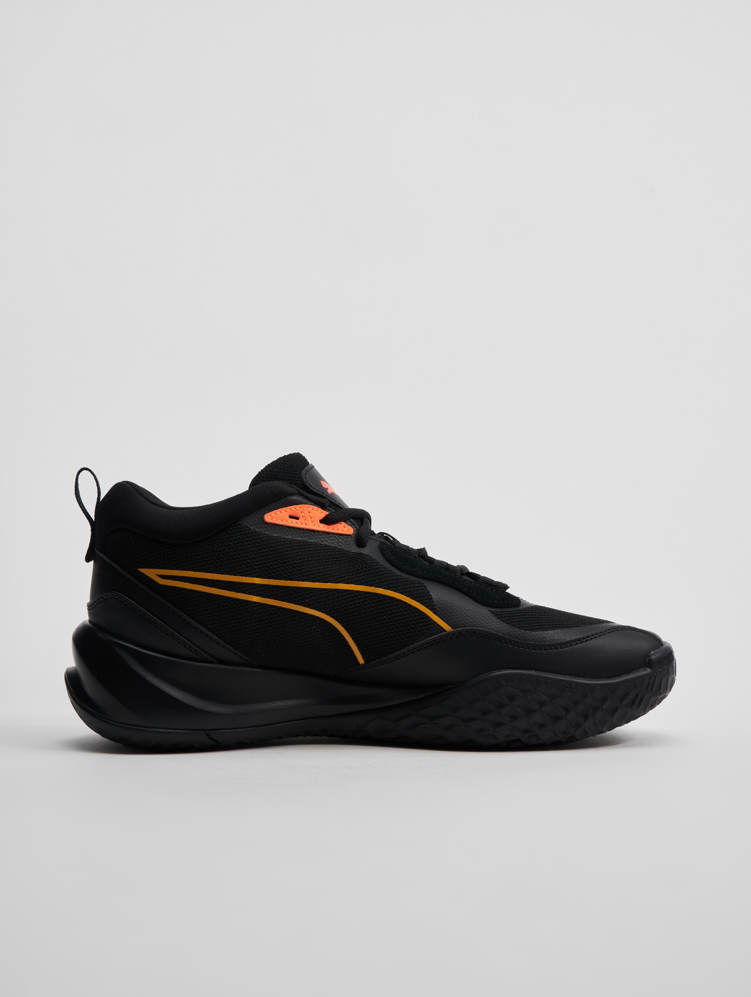 Black and shop gold pumas live