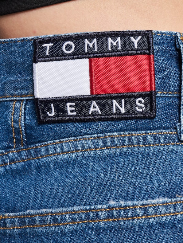 Tommy Jeans Mom Shorts-3