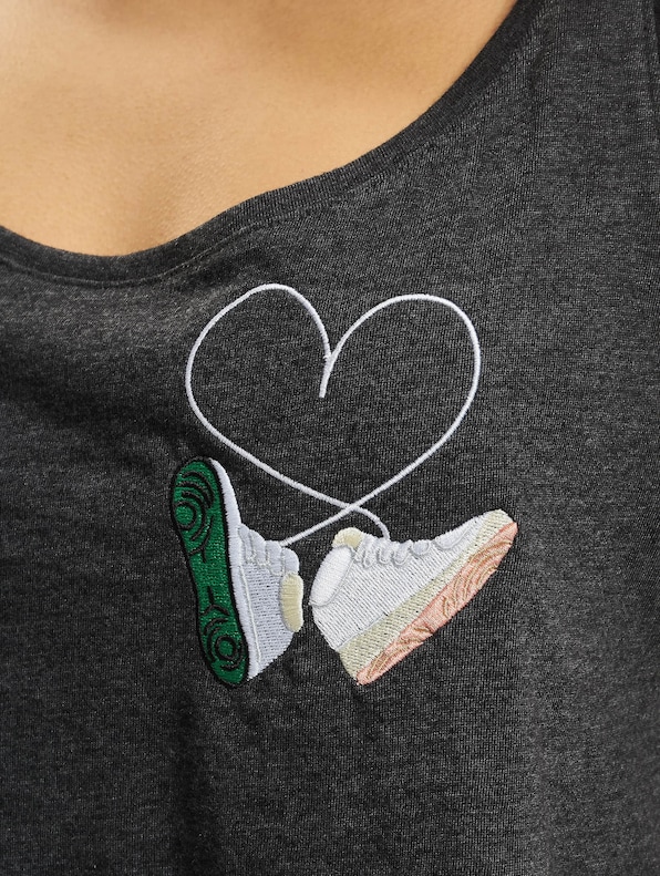  Ladies Kicks Love Emb -3