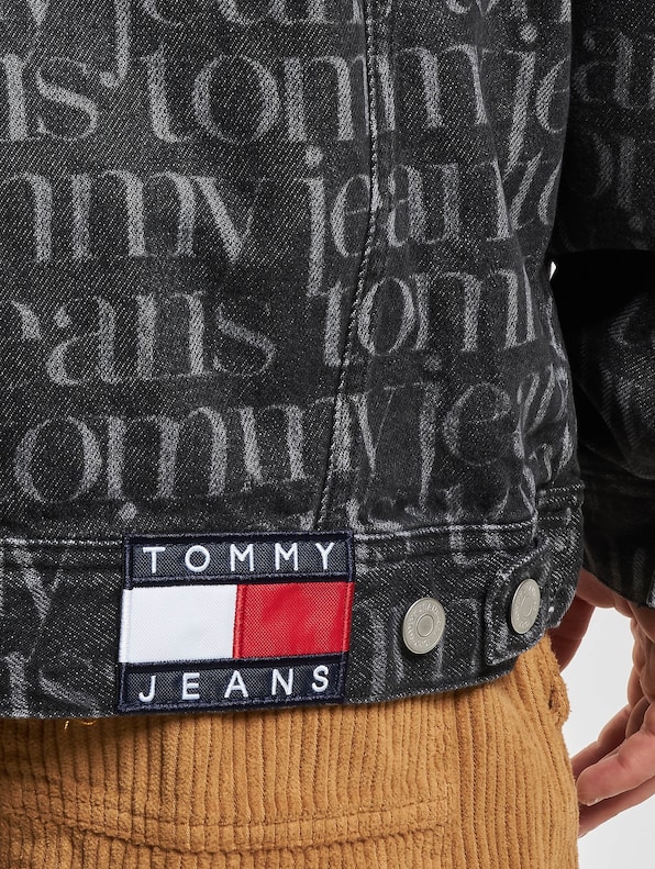 Tommy Jeans Oversized Trucker-3