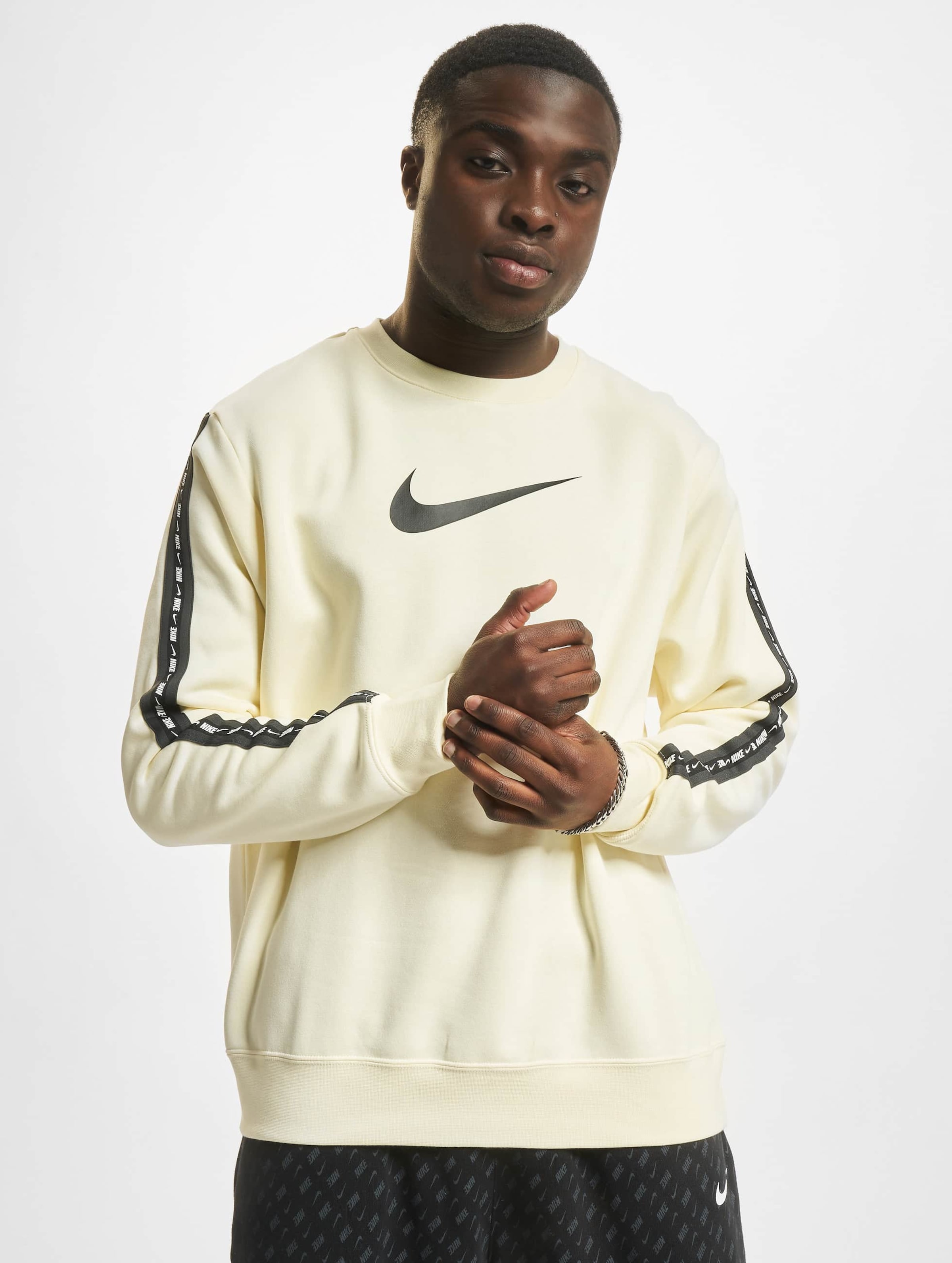 Nike repeat best sale crew sweatshirt