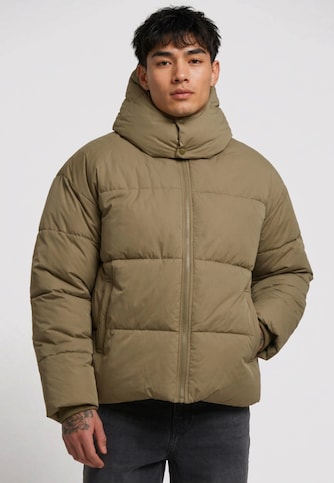 With Flap Hood