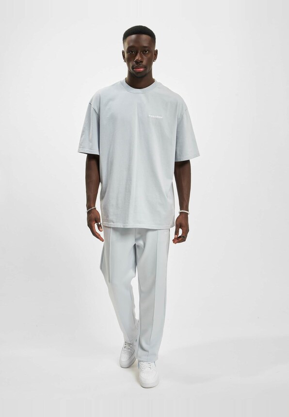 Logo Oversized -3