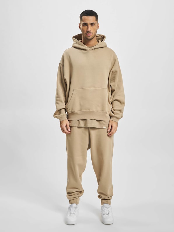 Oversized -4