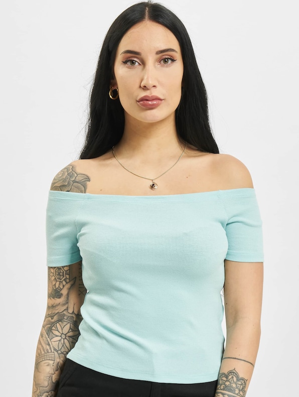 Off Shoulder Rib-2