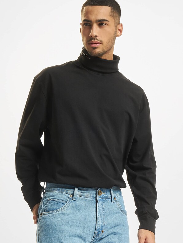 Small Signature Turtle Neck-1
