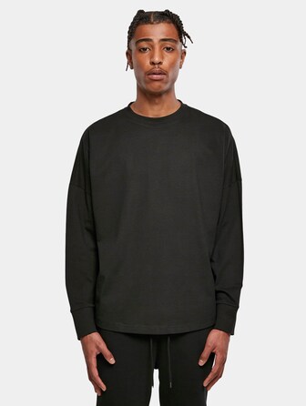 Oversized Cut On Sleeve