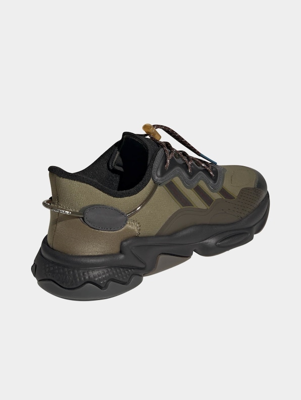 Ozweego -3