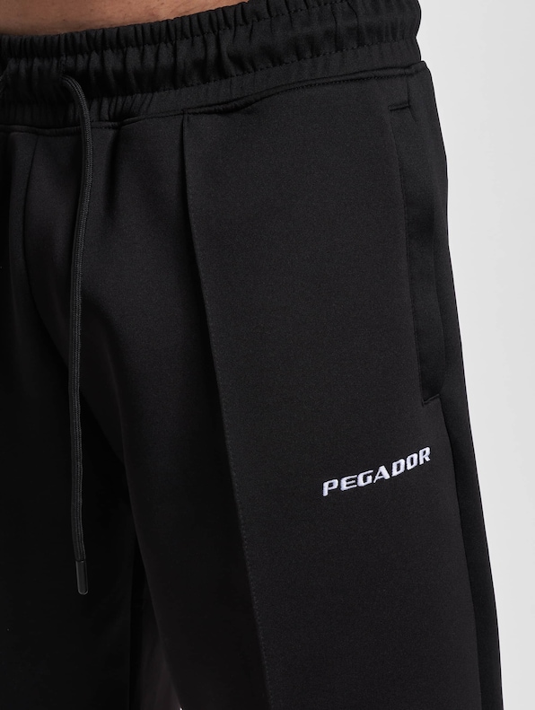 PEGADOR Tripp Logo Wide Track Short-4