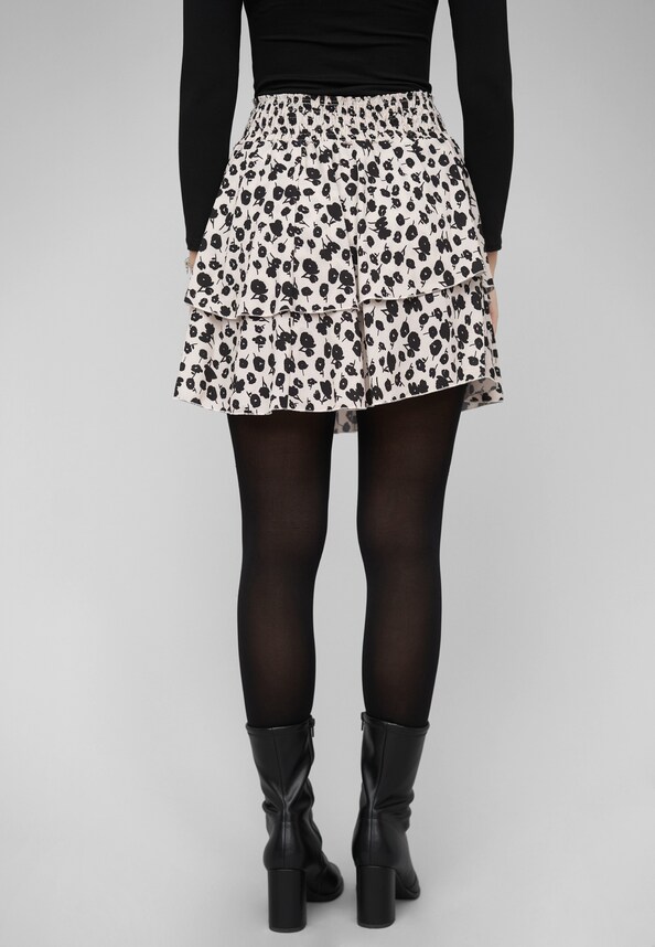 Tiered Skirt Ditsy Print-1