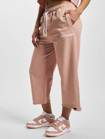 Taran Crop
