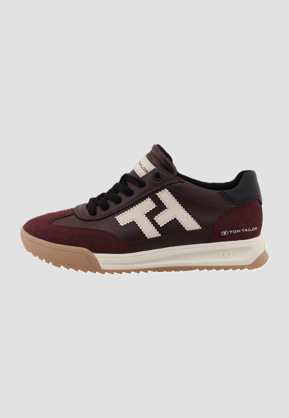 Sneakers-1