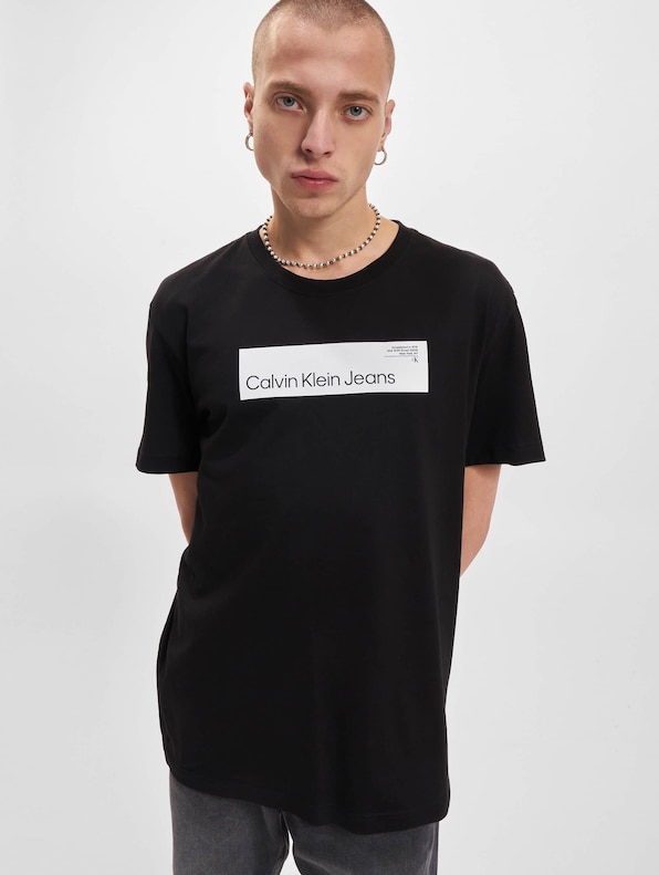 Calvin Klein Jeans Hyper Real Box Logo T-Shirt Ck-0
