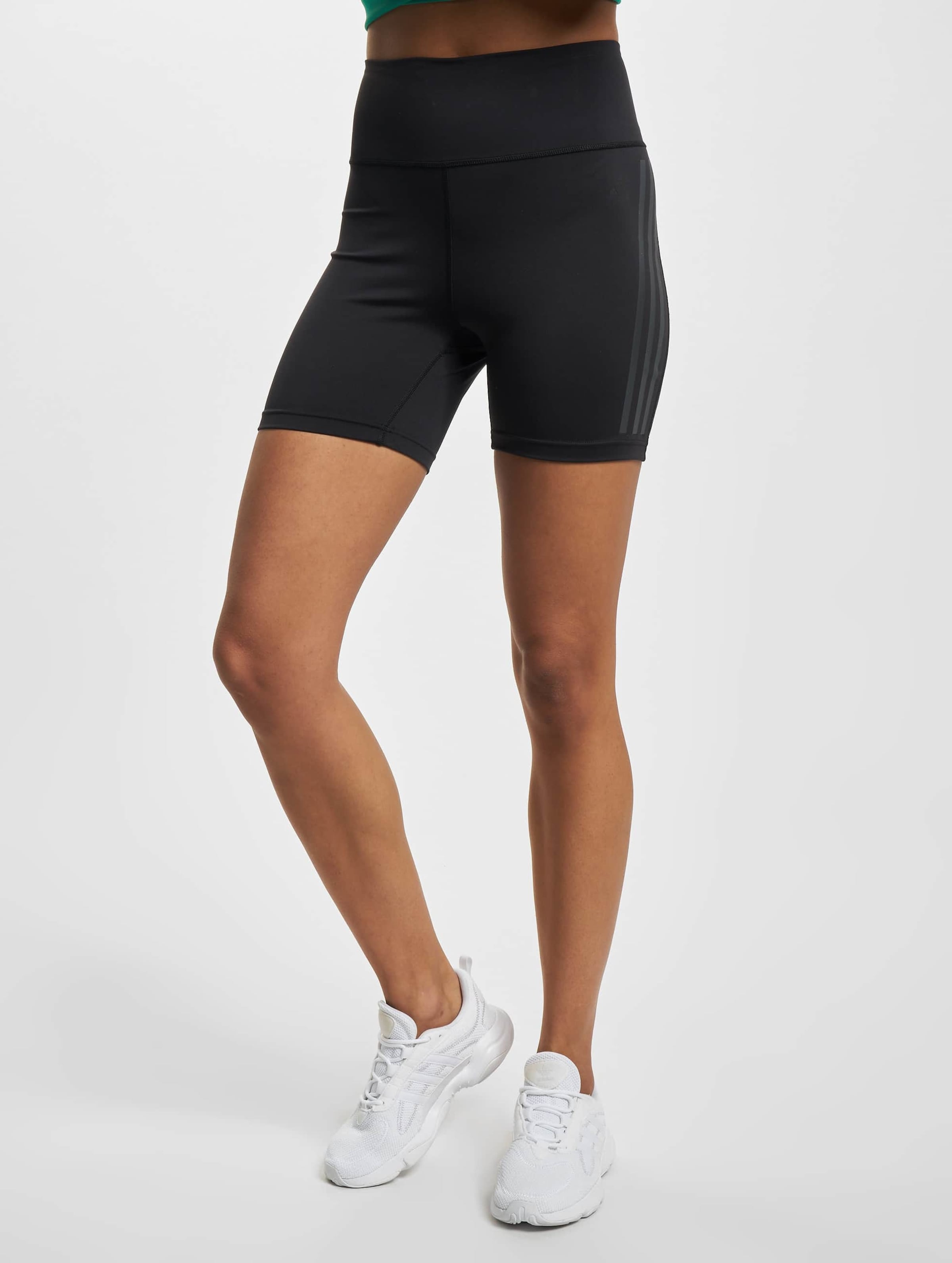 Adidas run it clearance 3 stripe shorts