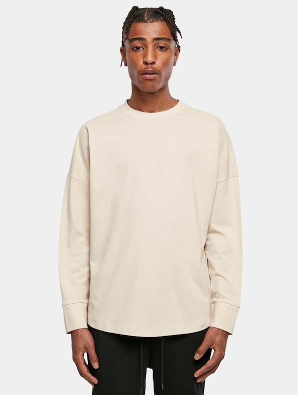 Oversized Cut On Sleeve -2