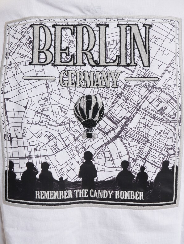 Berlin Candy Bomber BP-4