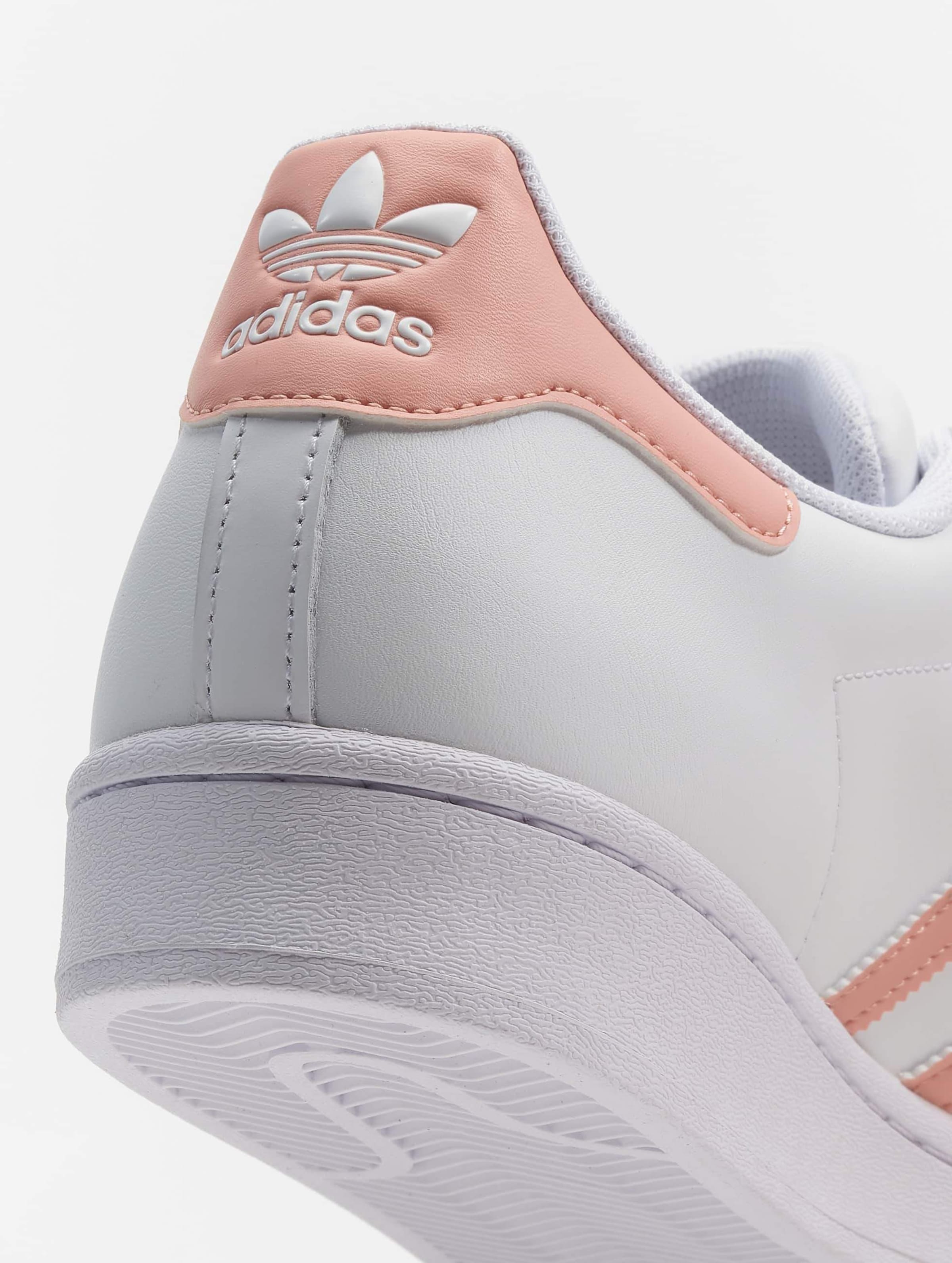 Adidas superstar 2025 peach stripes