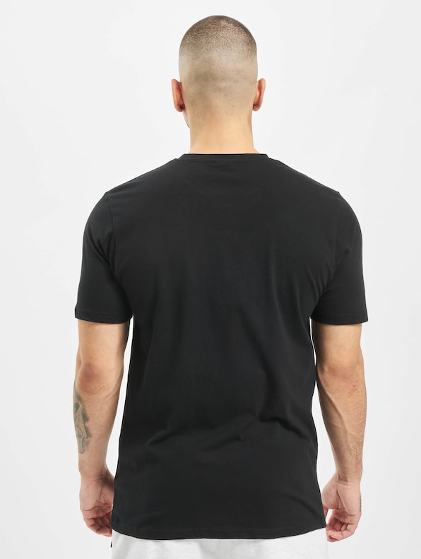 Ellesse Small Logo Prado T-Shirt-1