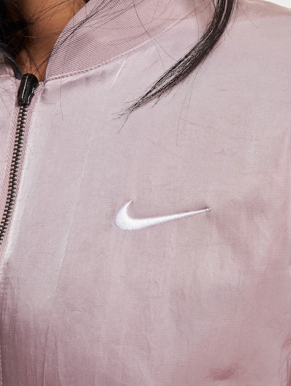Nike-5