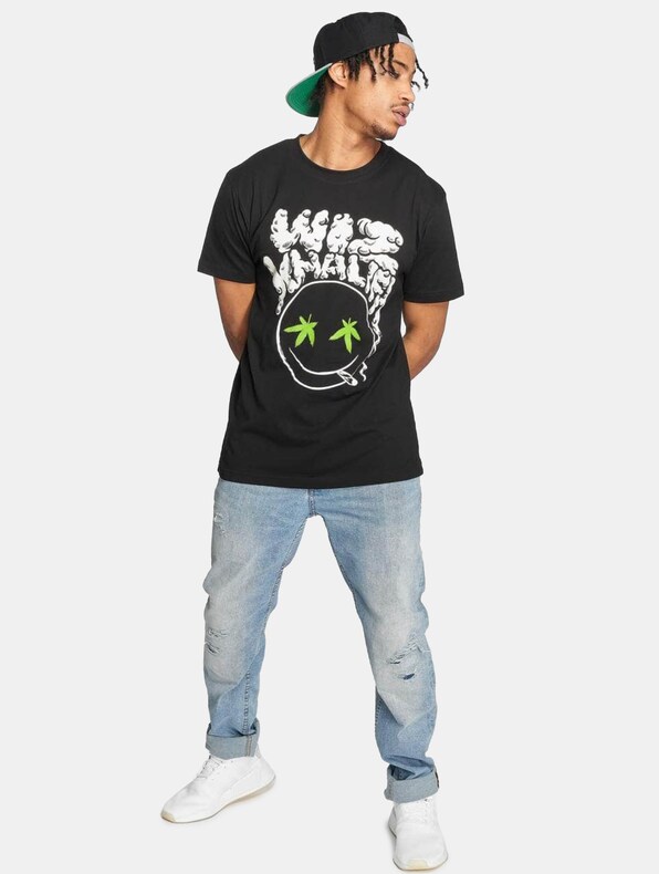 Wiz Khalifa Smoke-3