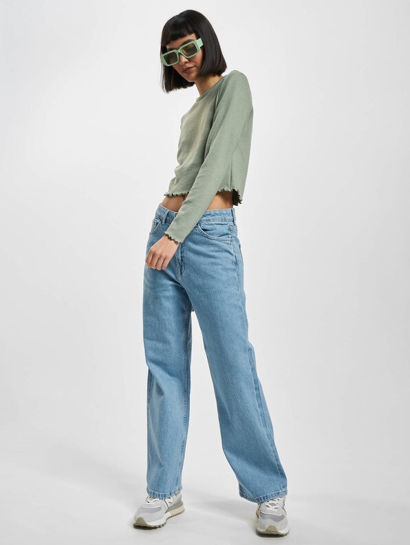 Kitty Cropped-3